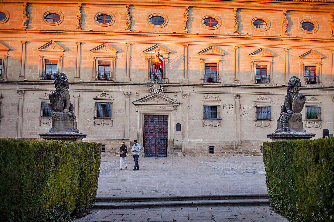 Palacio de las Cadenas, 16th century, by architect Andrés de Vandelvira, now Town Hall,plaza Vazquez de Molina, Úbeda, Jaén province, Spain, Europe.
