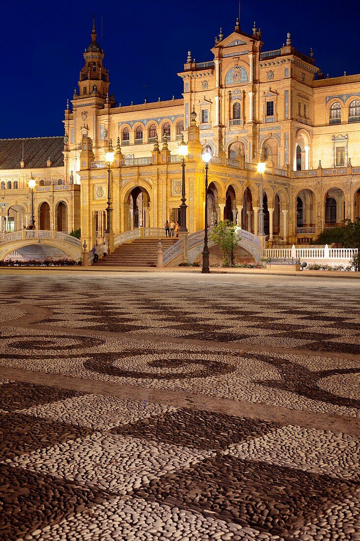 Plaza de Espana at night, Seville, Andalusia, Spain.