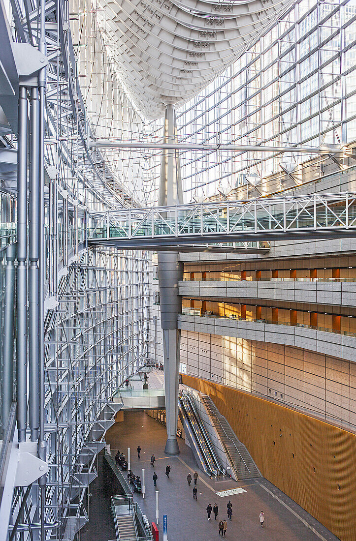 Tokyo International Forum, Congress center by architect Rafael Vinoly, Tokyo, Japan.