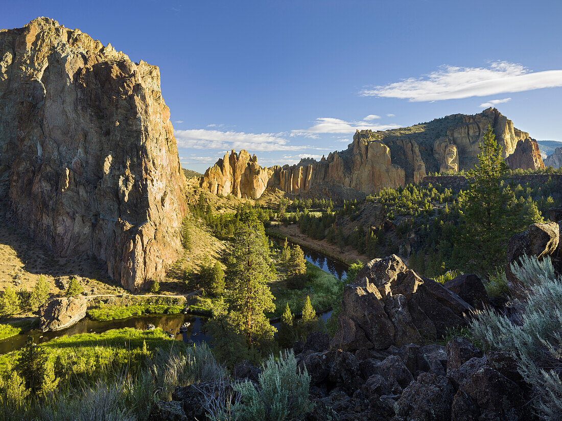 Smith Rock State Park, Crooked River, Terrebonne, Oregon, USA