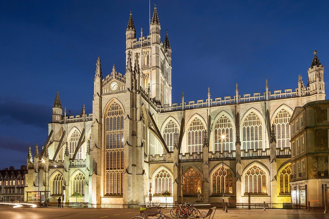 Evening at Bath Abbey, Somerset, England.