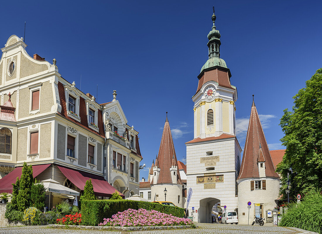 Gate Steiner Tor, Krems, Wachau, Danube Bike Trail, UNESCO World Heritage Site Wachau, Lower Austria, Austria