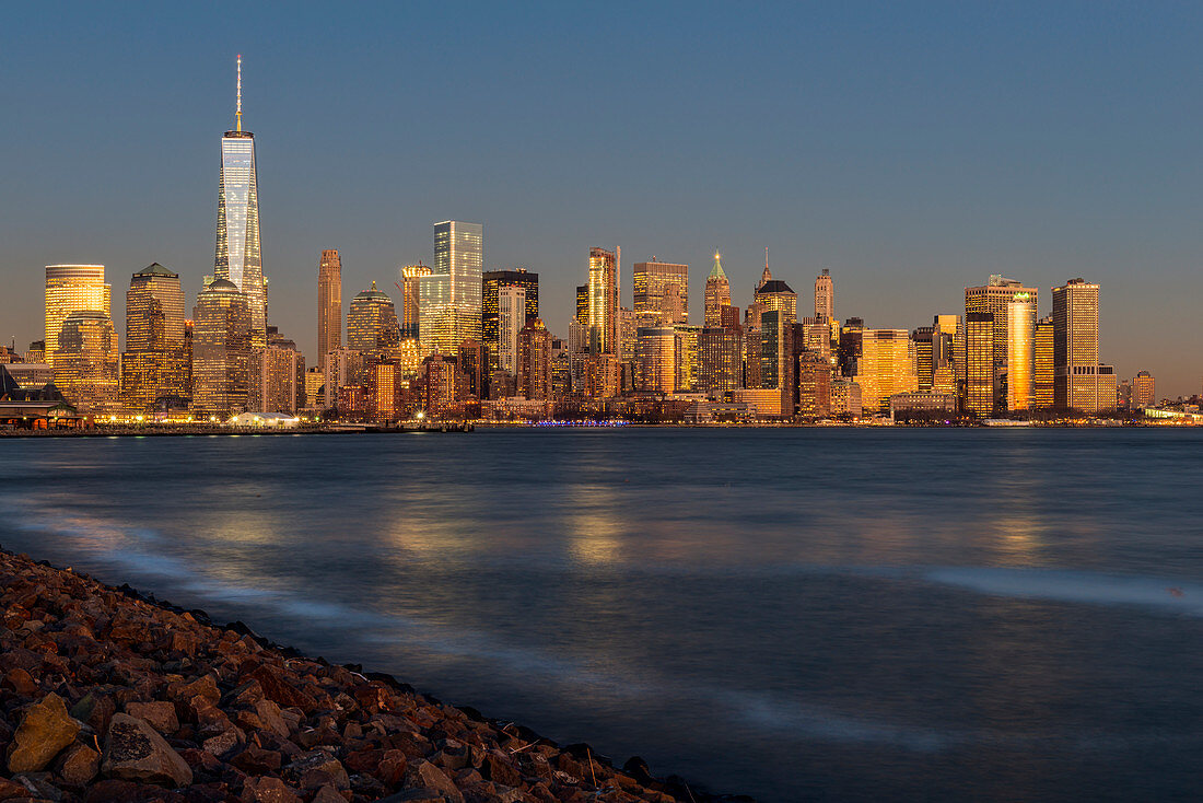 'New York City skyline at sunset, Liberty State Park; Jersey City, New Jersey, United States of America'