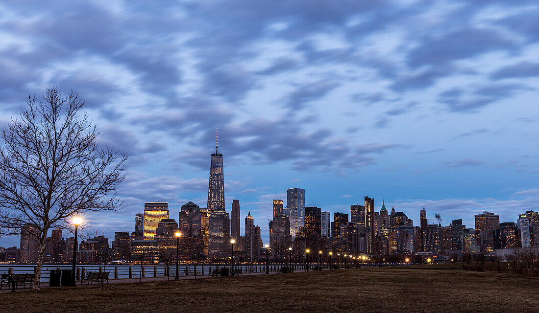'Manhattan skyline at twilight, Liberty State Park; Jersey City, New York, United States of America'