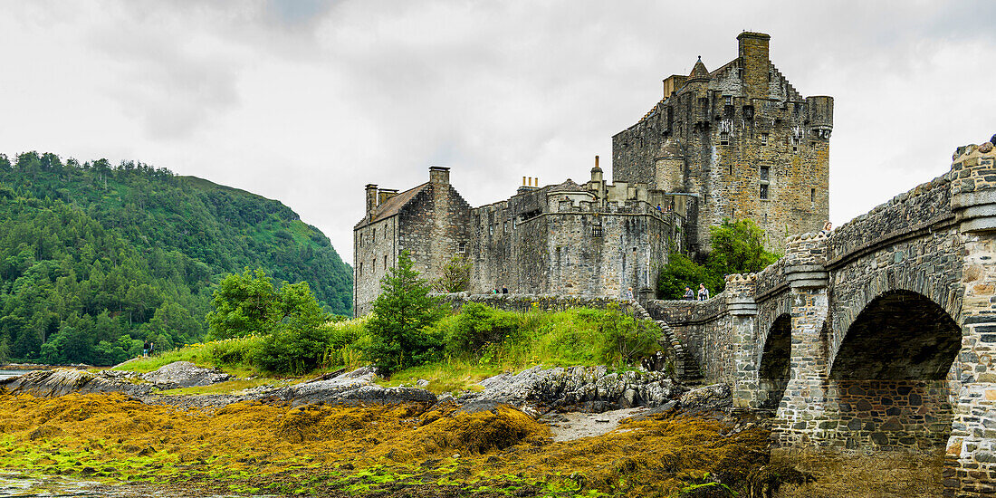 'Eilean Donan Castle; Scotland'