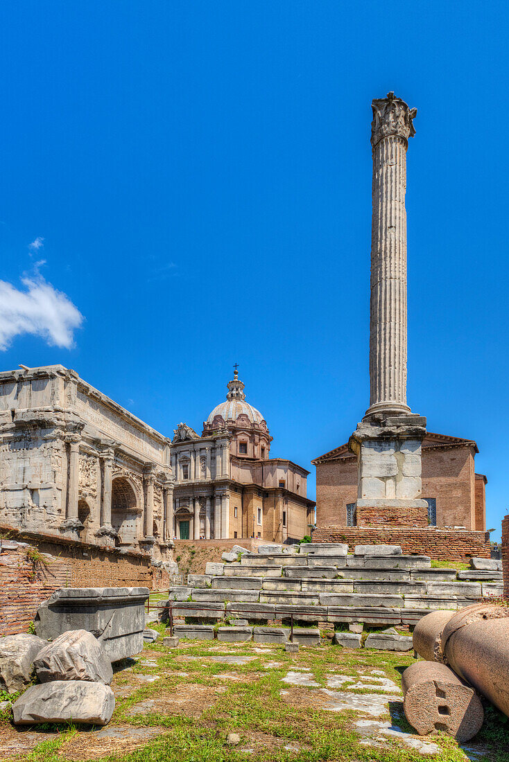 Arch of Septimus Severus, Phokas column, Forum romanum, Rome, Latium, Italy