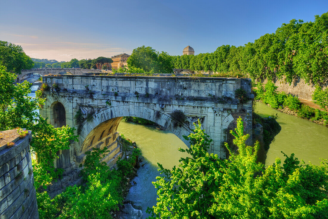 Brdige Ponte Rotto, Tiber, Rome, Latium, Italy