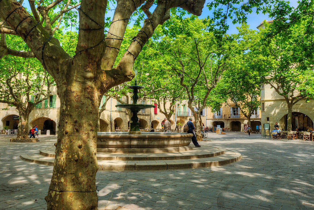 Aux Herbes place, Uzes, Gard, Languedoc-Roussillon, France