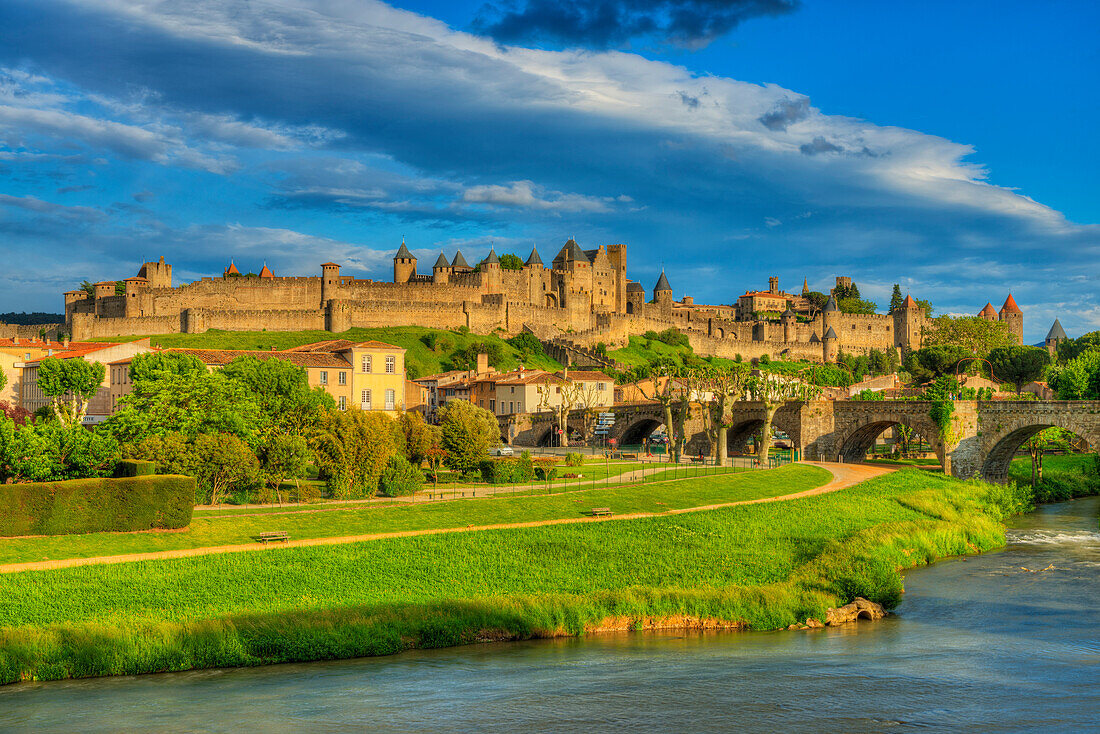 Festung Cite, Pont Vieux,  Carcassonne, Aude, Languedoc-Roussillon, Frankreich