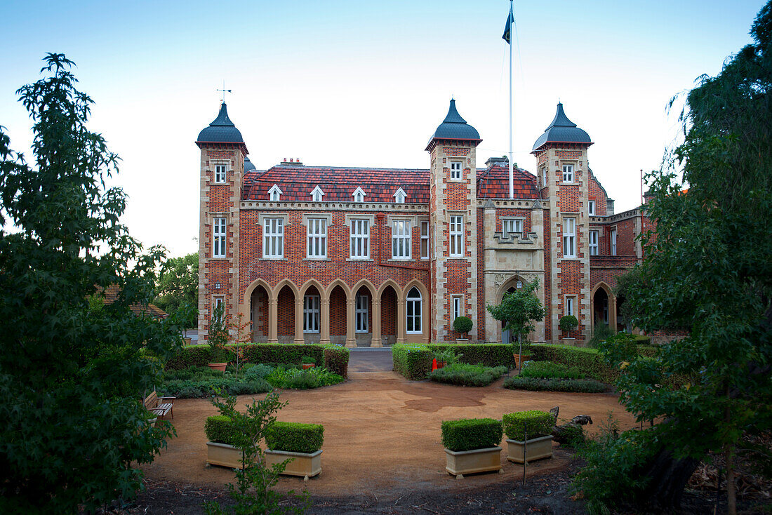 Das Government House in Perth wurde zwischen 1859 und 1864 gebaut, Perth, Australien