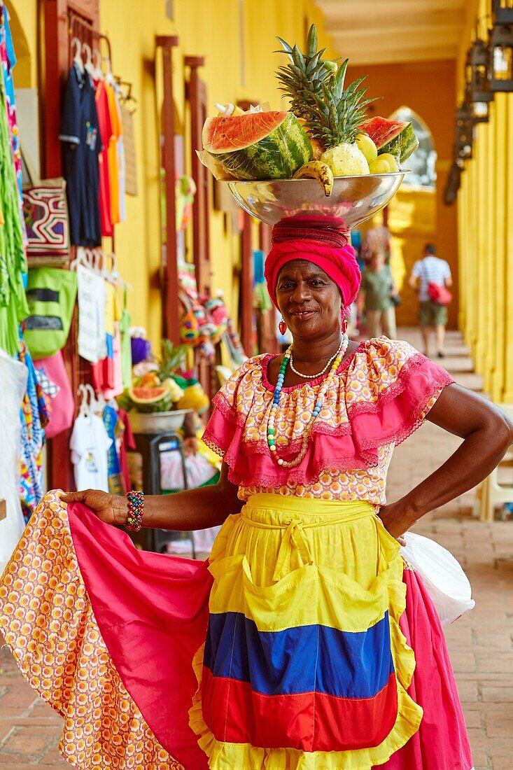 'Palenquera', Obstverkäufer, Las Bóvedas, Cartagena de Indias, Bolivar, Kolumbien, Südamerika