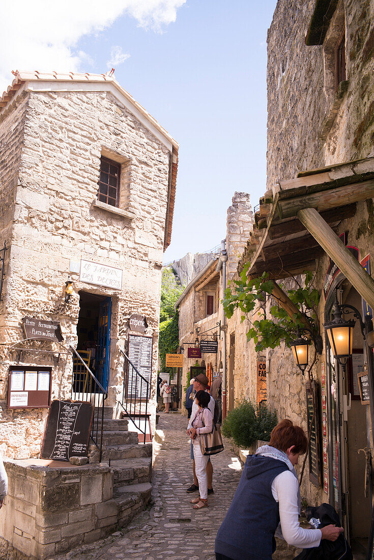In der Altstadt von Les-Baux-de-Provence,  schönsten Dörfer Frankreichs,  Naturpark Alpilles,  Provence-Alpes-Côte d'Azur,  Bouches-du-Rhône,  Frankreich