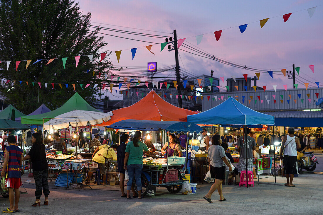 Food Markt auf Phuket, Abends, Thailand