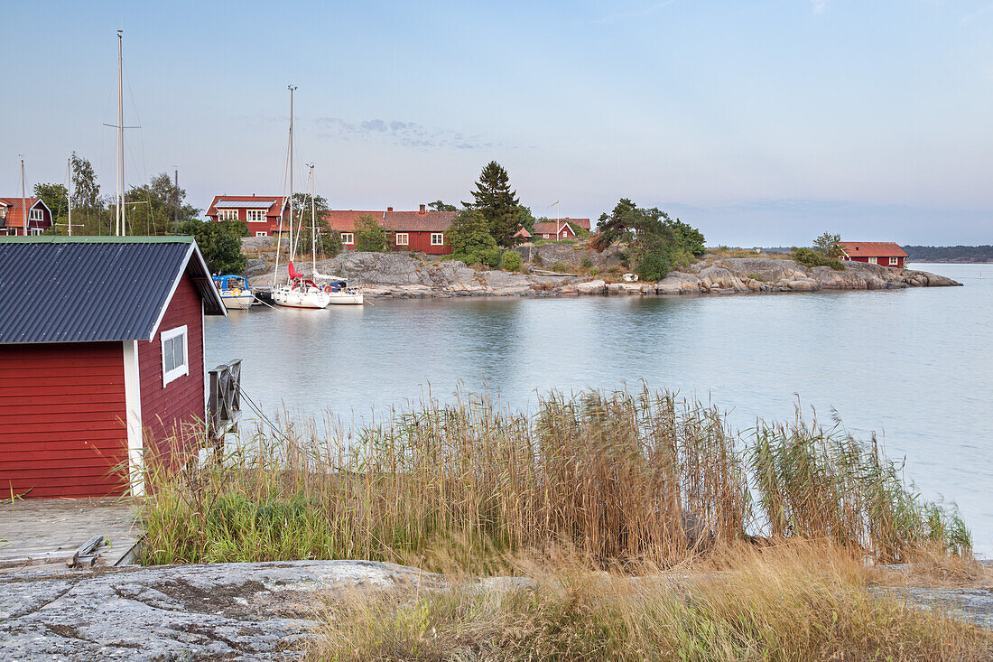 Harbour in Berg on the island of Moeja in Stockholm archipelago, Uppland, Stockholms land, South Sweden, Sweden, Scandinavia, Northern Europe
