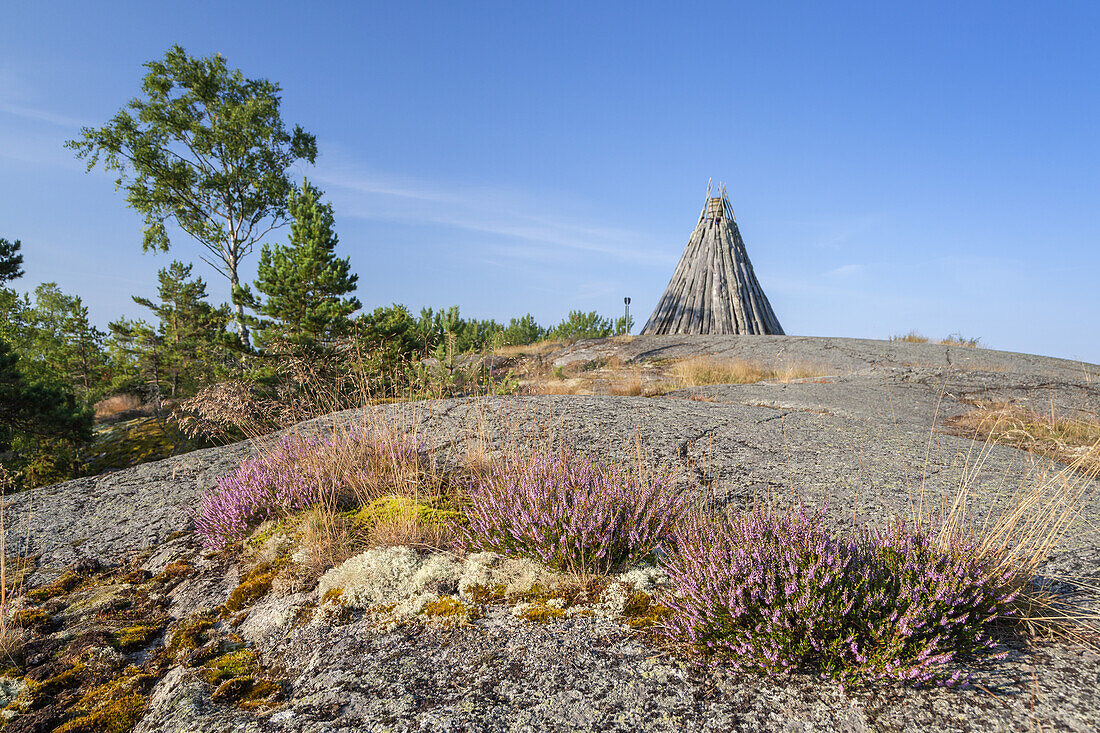 Historic lighthouse in Berg on the island of Moeja in Stockholm archipelago, Uppland, Stockholms land, South Sweden, Sweden, Scandinavia, Northern Europe