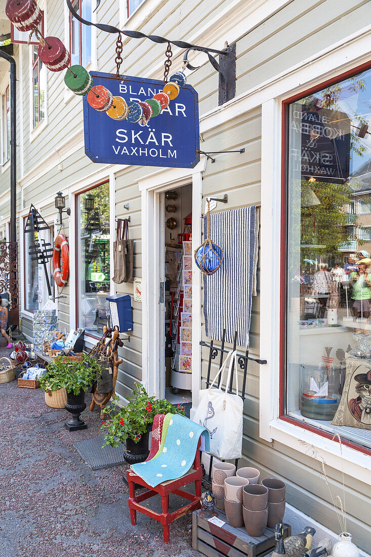 Store in the old town of Vaxholm, Stockholm archipelago, Uppland, Stockholms land, South Sweden, Sweden, Scandinavia, Northern Europe