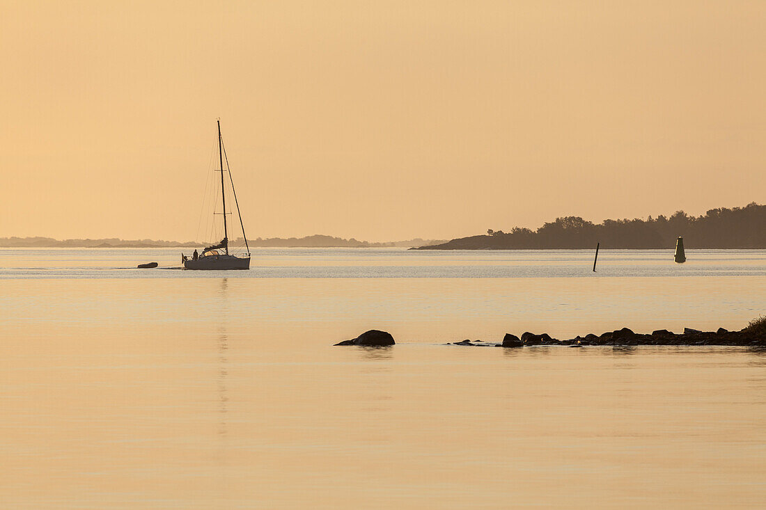 Sailboats in the Northern Stockholm archipelago, Kapellskaer, Uppland, Stockholms County, South Sweden, Sweden, Scandinavia, Northern Europe