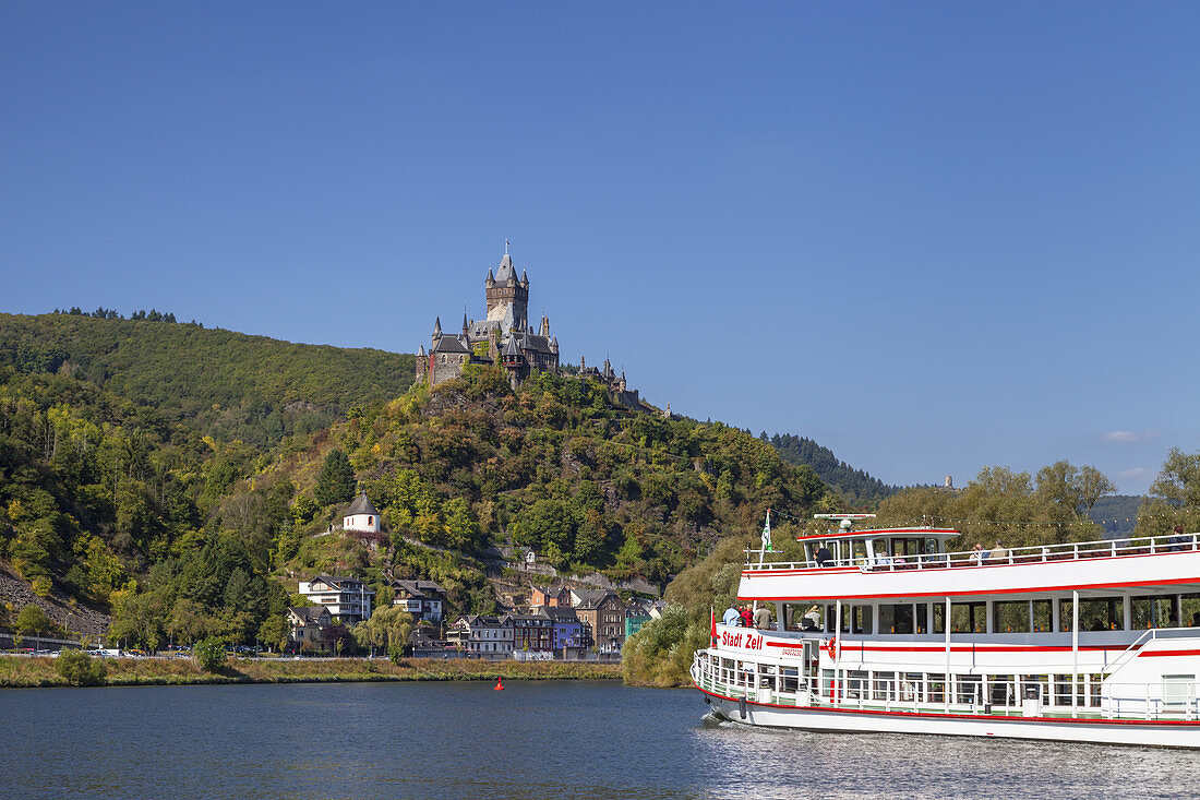 Excursion boat on the Mosel, near Cochem, Eifel, Rheinland-Palatinate, Germany, Europe