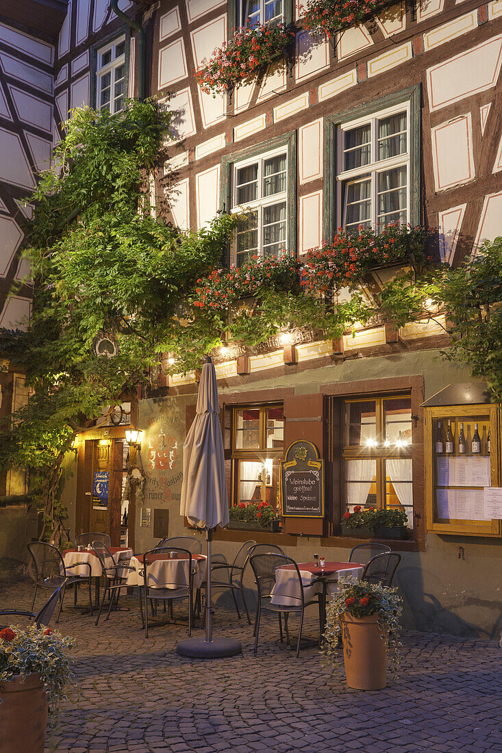 Weinstube Grüner Baum in Altstadt von Bacharach, Oberes Mittelrheintal, Rheinland-Pfalz, Deutschland, Europa