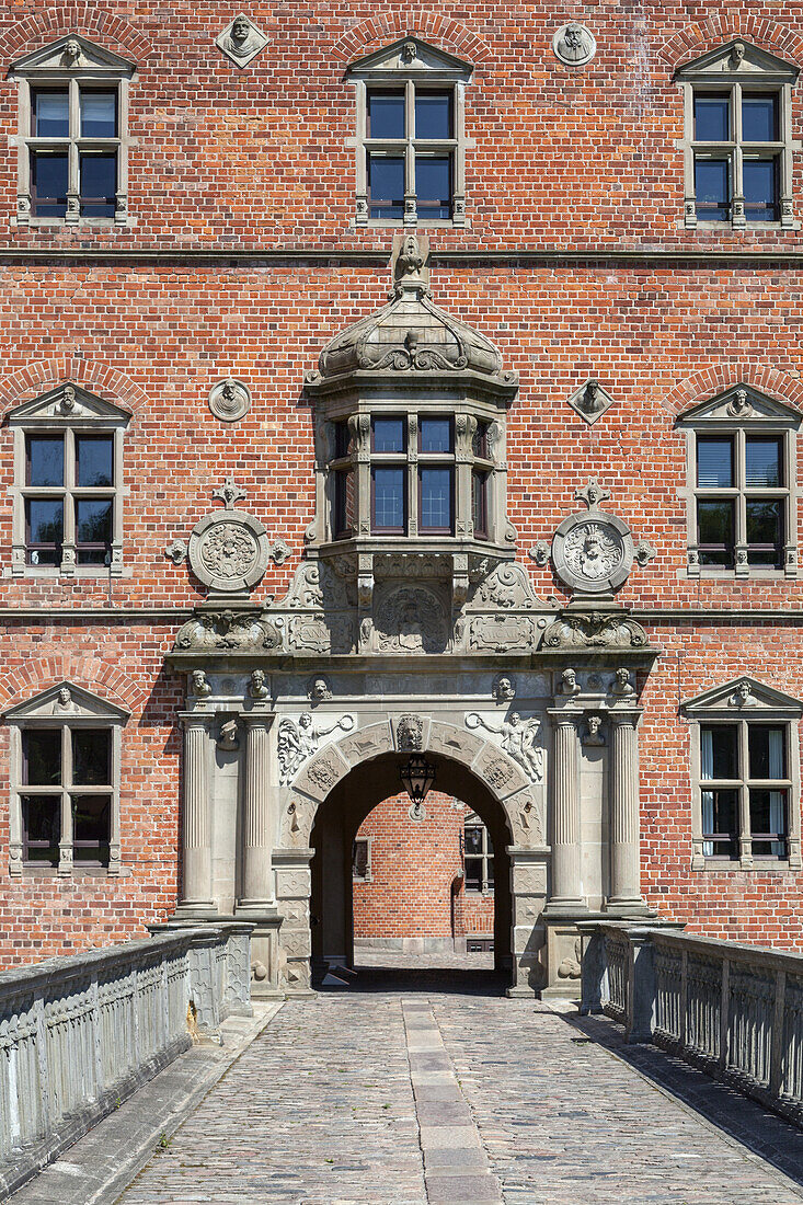 Castle Gjorslev Slot, Stevns Peninsula, Island of Zealand, Scandinavia, Denmark, Northern Europe