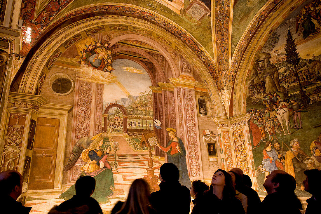 Italy, Umbria, Spello, Santa Maria Maggiore church, Baglioni's Chapel with Pintoricchio's fresco, Annunciazione