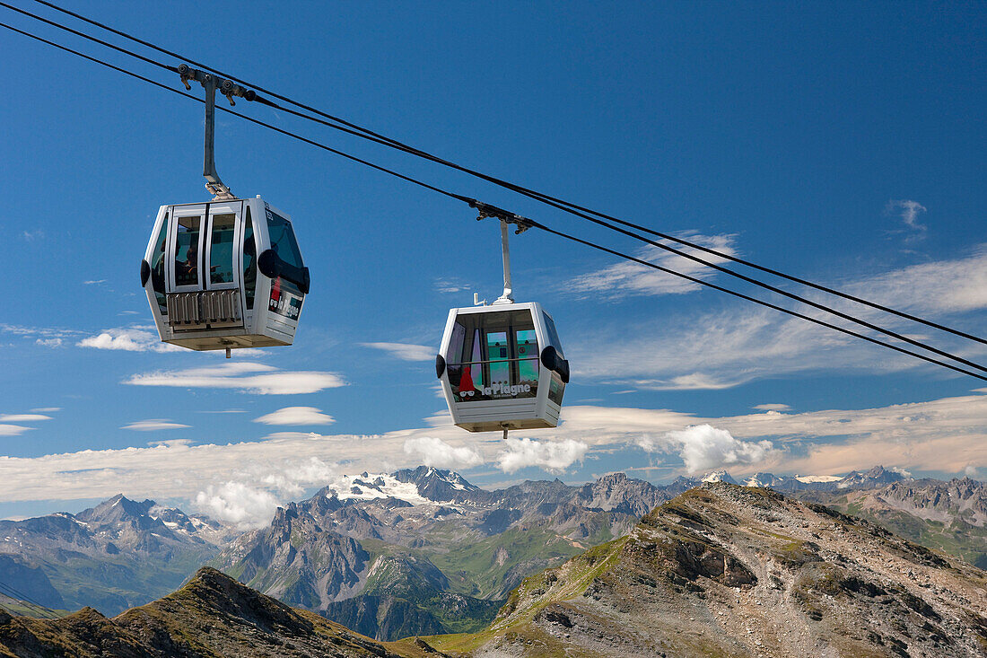France, Savoie, La Plagne, cable cars Bellecôte