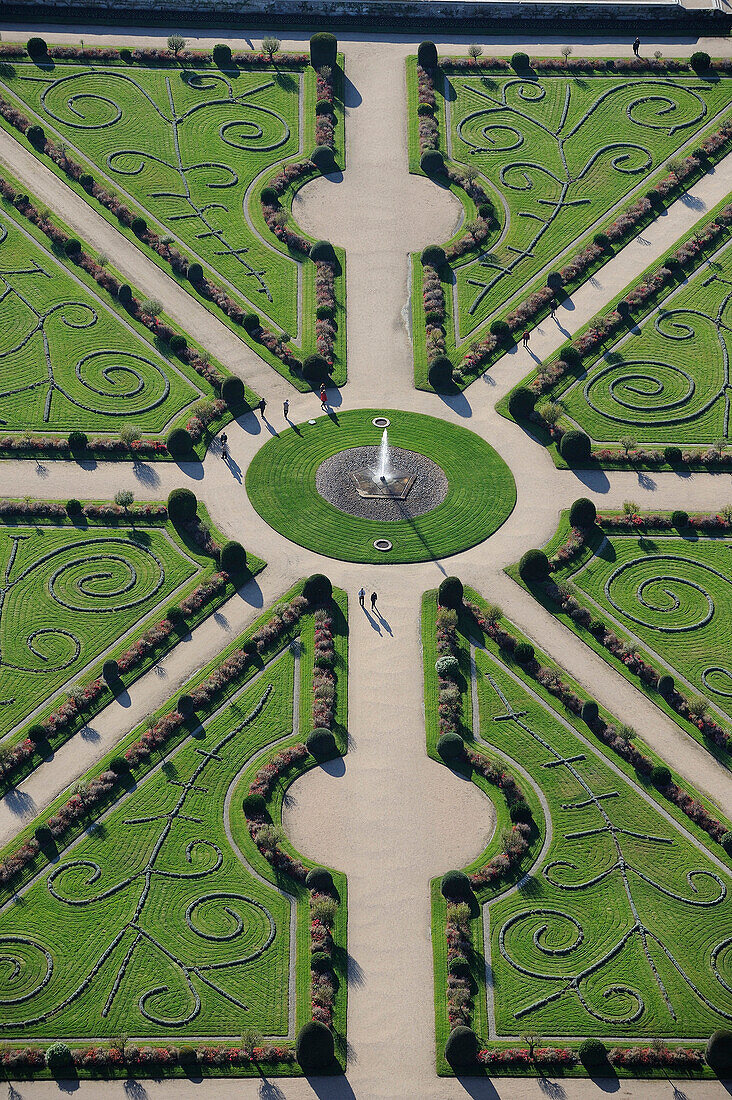France, Indre et Loire, formal garden of the Chateau de Chenonceau (aerial view)