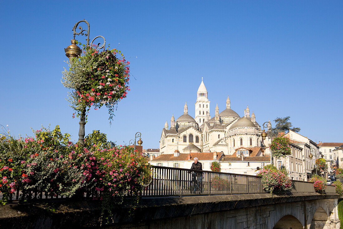 France, Dordogne, Perigord Blanc, Perigueux, Saint Front byzantine Cathedral, stop on Route of Santiago de Compostela, listed as World Heritage by UNESCO