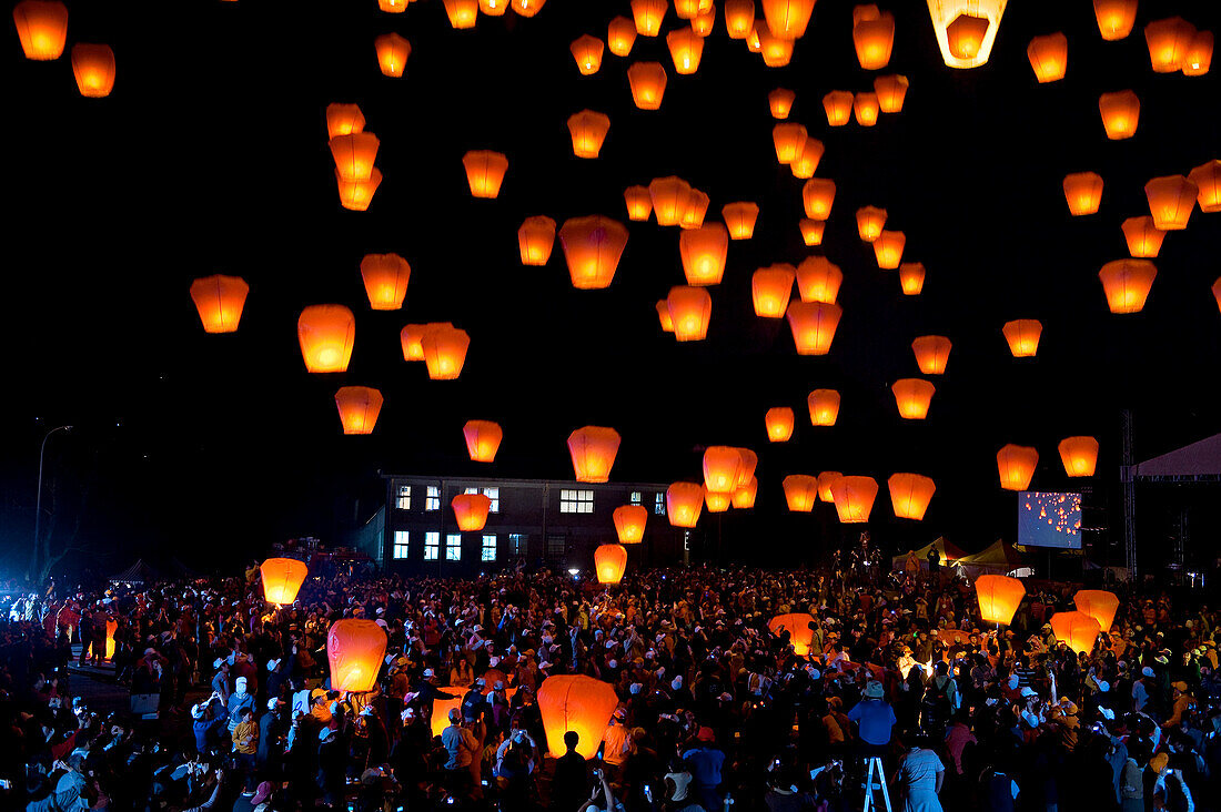 Taiwan, Taipei District, Shifen, Lantern festival