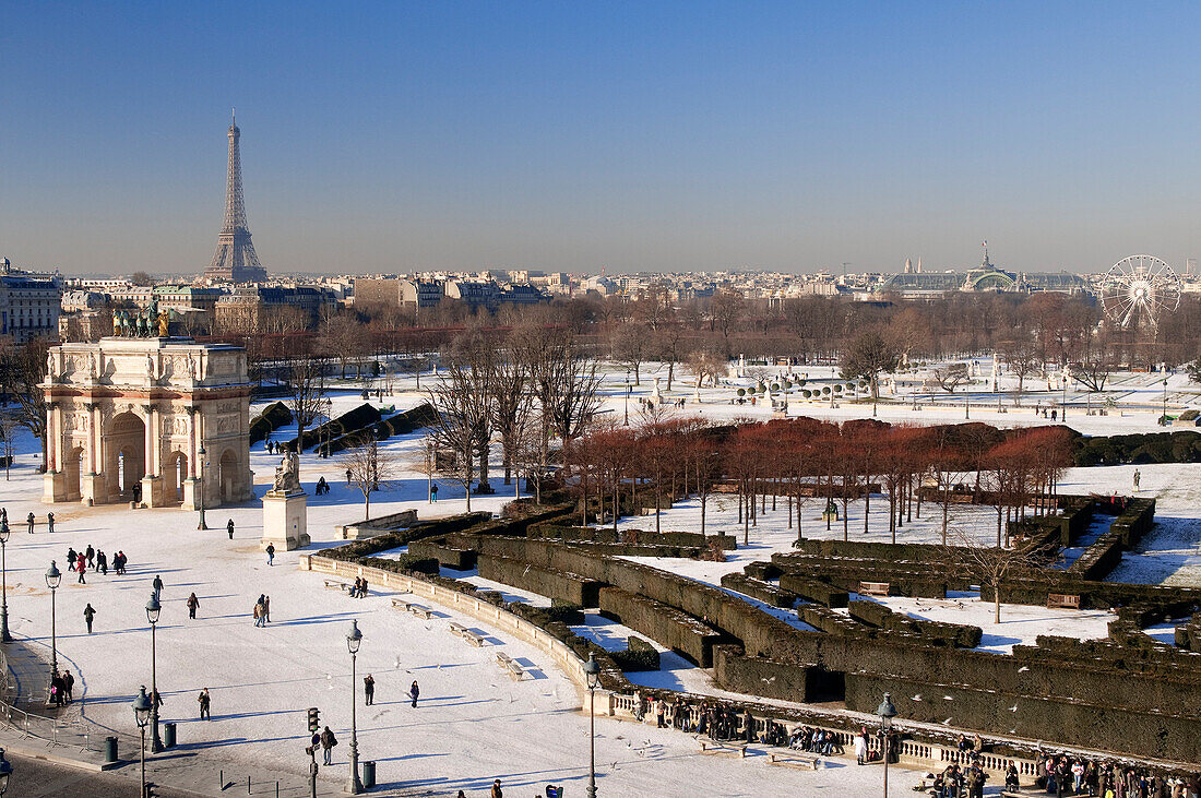 France, Paris, area listed as World Heritage by UNESCO, Tuileries gardens under the snow