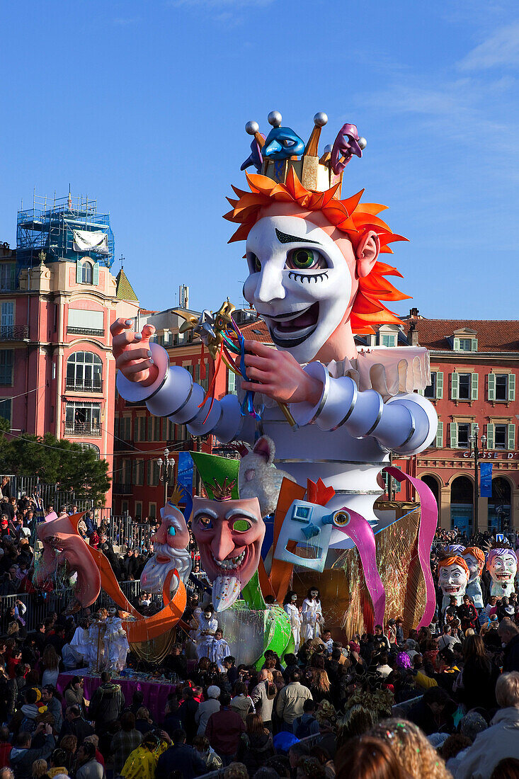 France, Alpes Maritimes, Nice, Carnival 2009, the Corso (procession of Carnival floats)