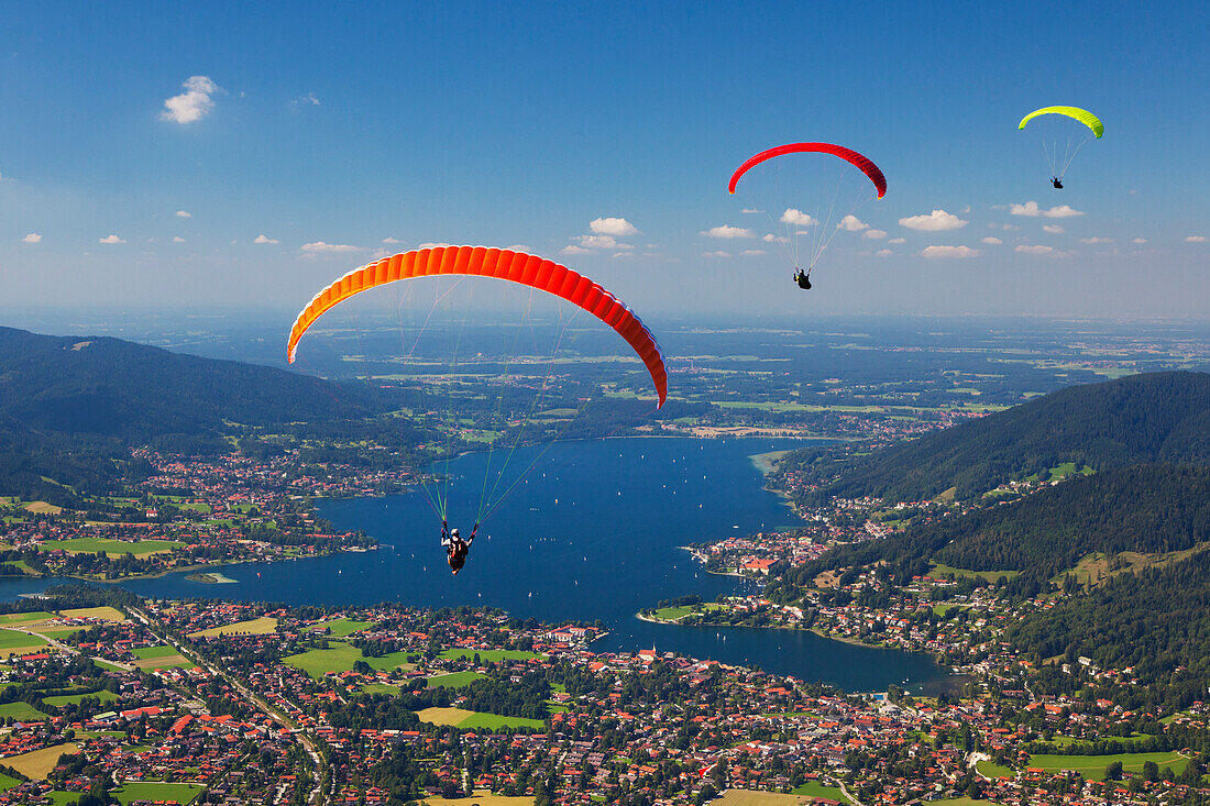 Paragliding, view from Wallberg to Rottach-Egern at Tegernsee, Mangfallgebirge, Bavaria, Germany