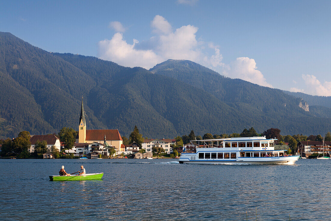 Rottach-Egern am Tegernsee, Mangfallgebirge, Bavaria, Germany