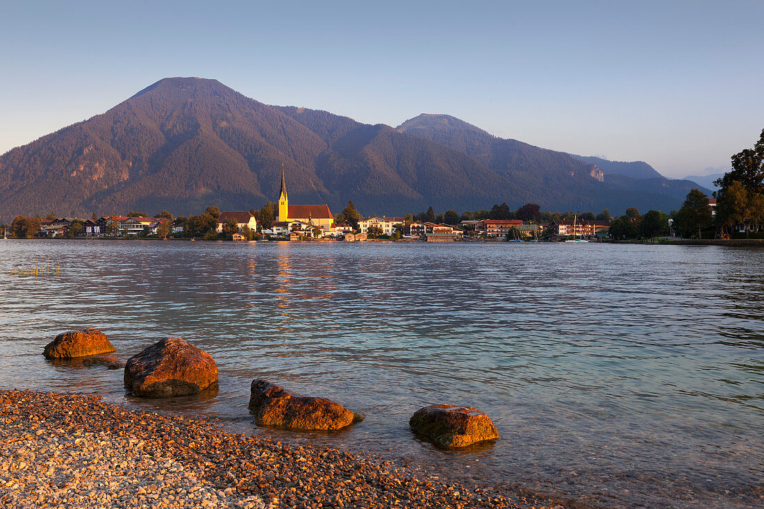 Rottach-Egern am Tegernsee, Mangfallgebirge, Bavaria, Germany