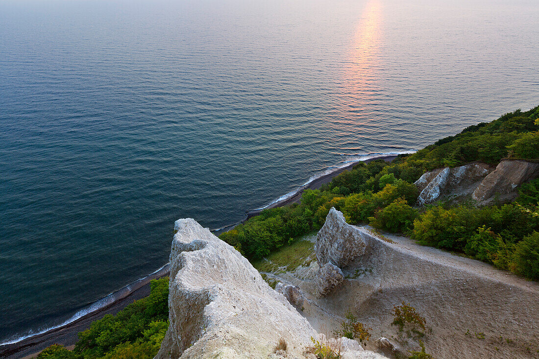 Viktoriasicht, Chalk cliffs, Jasmund national park, Ruegen, Baltic Sea, Mecklenburg-West Pomerania, Germany