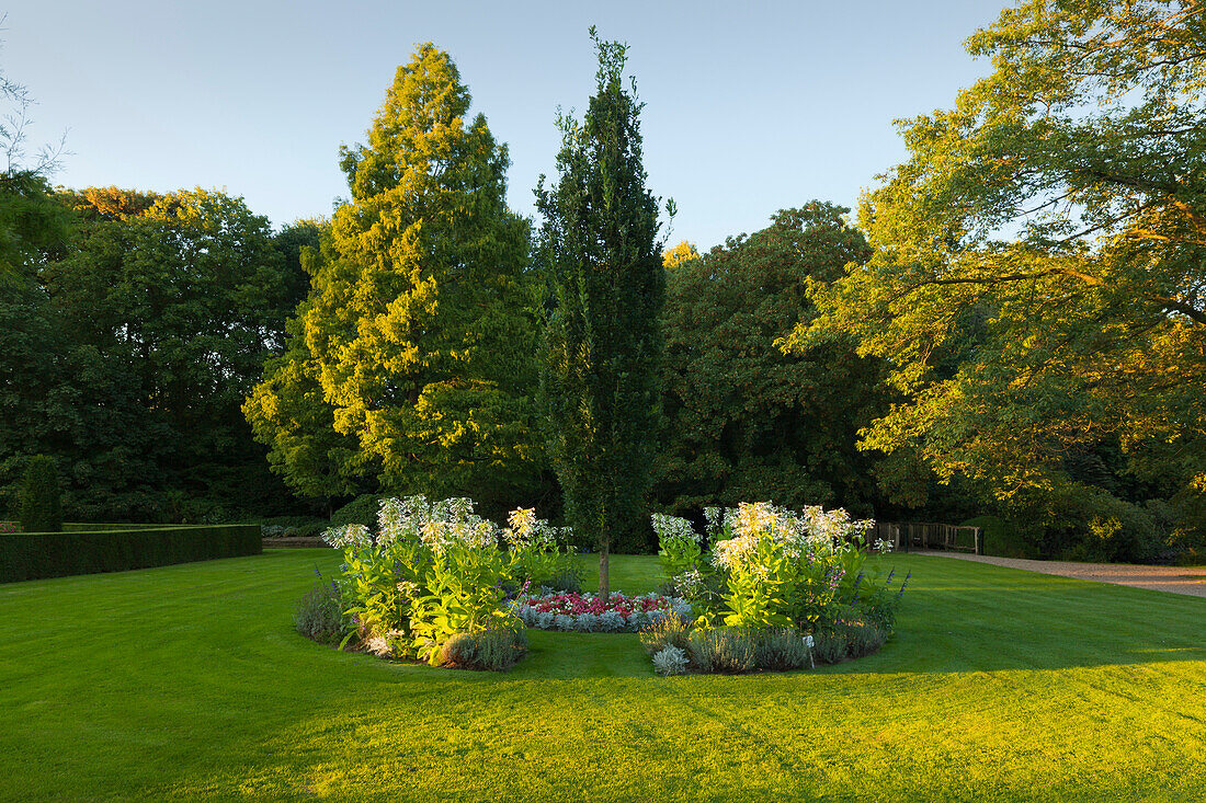 Park, Wasserschloss Burg Anholt, bei Isselburg, Münsterland, Nordrhein-Westfalen, Deutschland