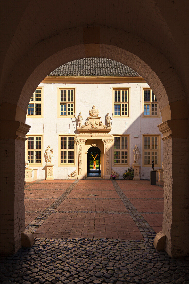 Schloss Dornum, Ostfriesland, Niedersachsen, Deutschland