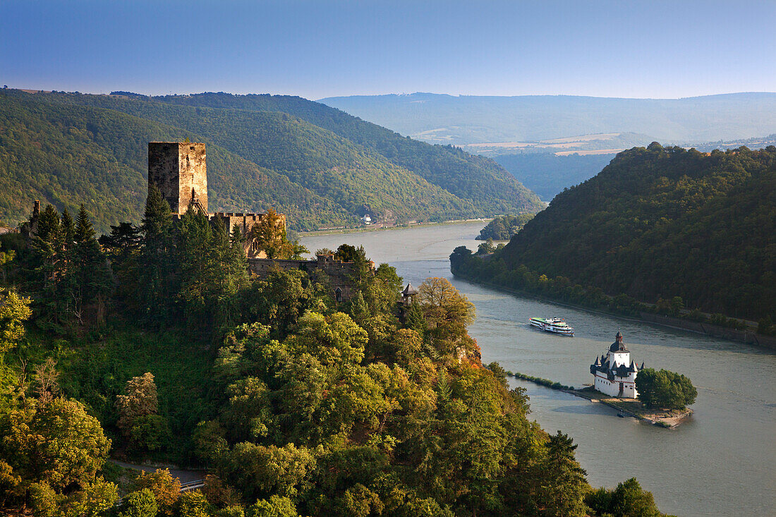 Burg Gutenfels und Pfalzgrafenstein, bei Kaub, Rhein, Rheinland-Pfalz, Deutschland