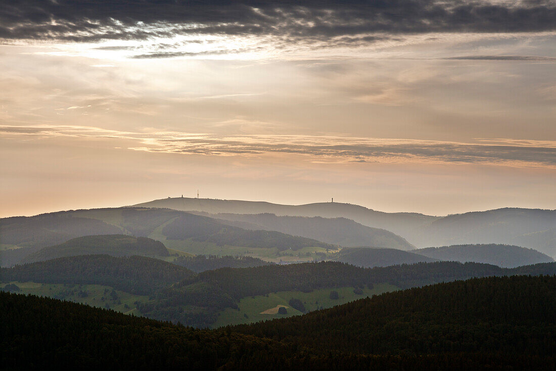 Blick vom Belchen zum Feldberg, Südlicher Schwarzwald, Baden-Württemberg, Deutschland