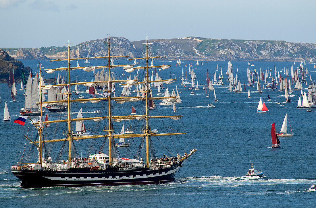 France, Finistere, Brest, International Festival of the Sea, Brest 2008, the Kruzenshtern, four masted barque of 114.50 m, sailing under the Russian flag and built in 1926