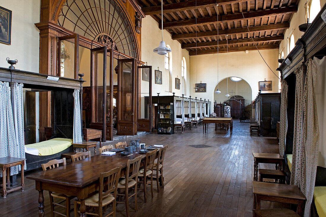 France, Saone et Loire, Louhans, large common room of the Hotel Dieu