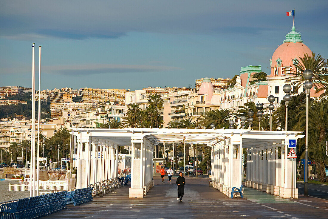 Frankreich, Alpes Maritimes, Nizza, Hotel Negresco an der Promenade des Anglais