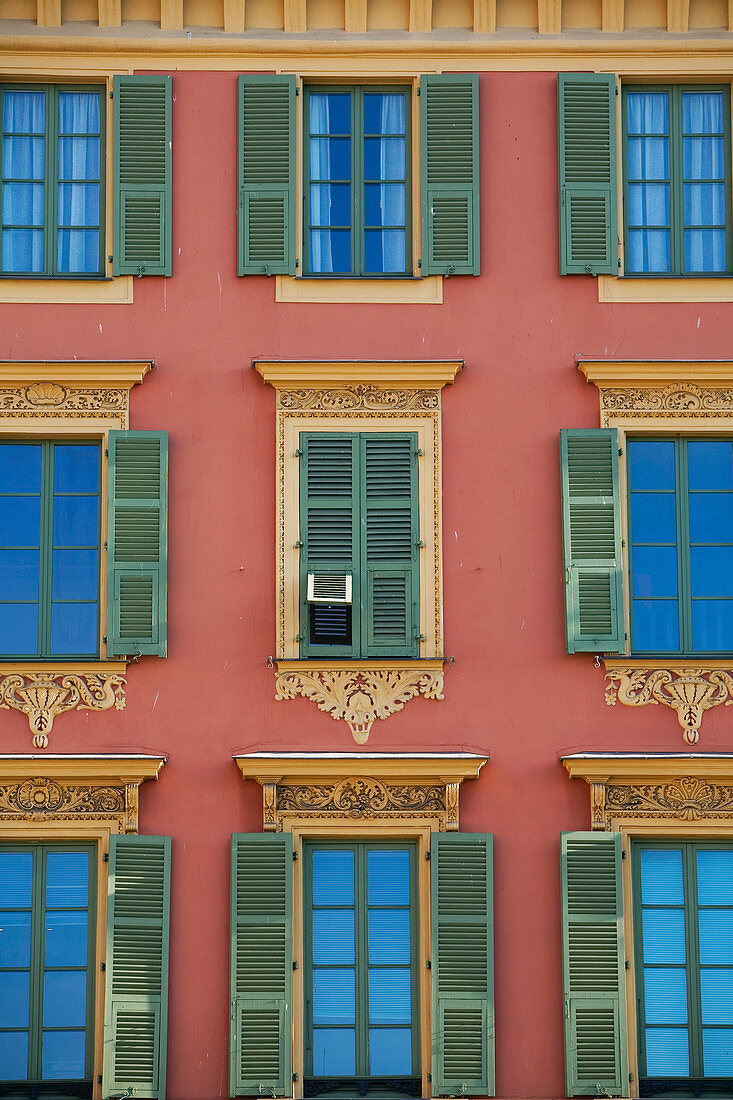 France, Alpes Maritimes, Nice, Old Town, Quai Cassini, window