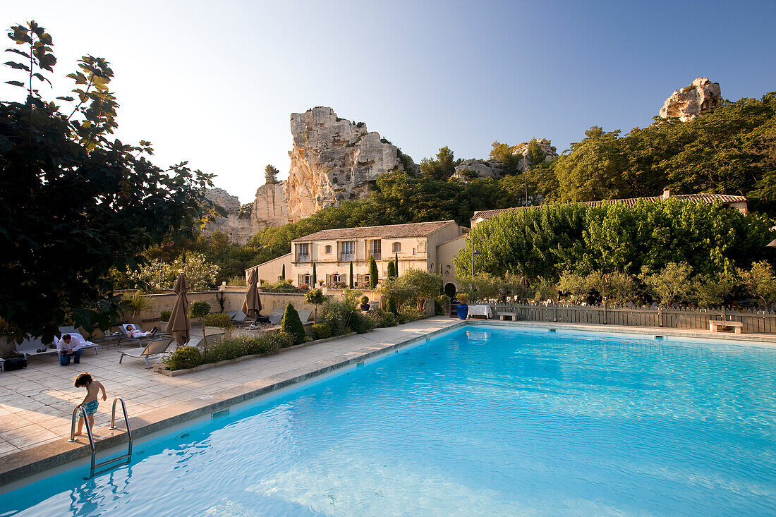 Frankreich, Bouches du Rhone, Alpilles, Les Baux de Provence, beschriftet Die Schönsten Dörfer Frankreichs (Die schönsten Dörfer von Frankreich), Oustau de Baumaniere, 4 Sterne Hotel-Restaurant von Relais und Chateaux-Kette