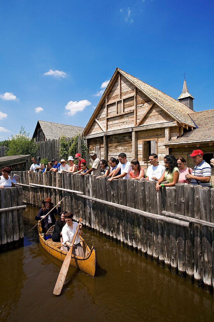 Canada, Ontario Province, Midland-Penetanguishene Region, Sainte Marie among the Hurons, Museum of Hurony and Huron-Ouendat village rebuilt, arrival in canoe