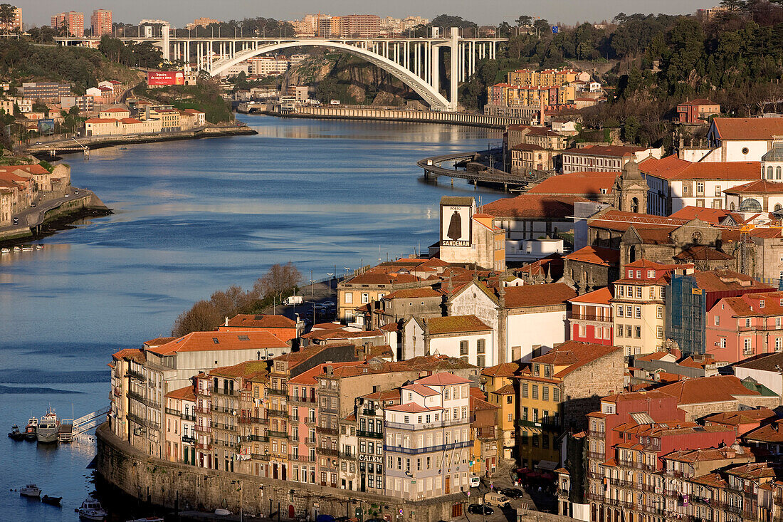 Portugal, Norte region, Porto, historical center listed as World Heritage by UNESCO, view from Jardim Do Morro