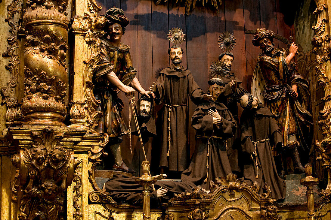 Portugal, Norte region, Porto, historical center listed as World Heritage by UNESCO, Baroque church of Sao Francisco, statues