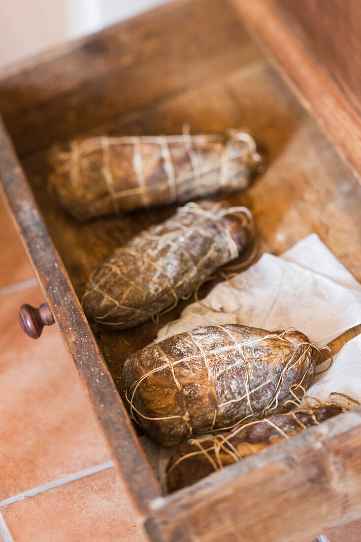 Frankreich, Haute Corse, Lumio, Wurst, Wurst (sortiert gekochtes Fleisch), von Korsika auf der lokalen Corse Produkte Geschäft, U Luminellu