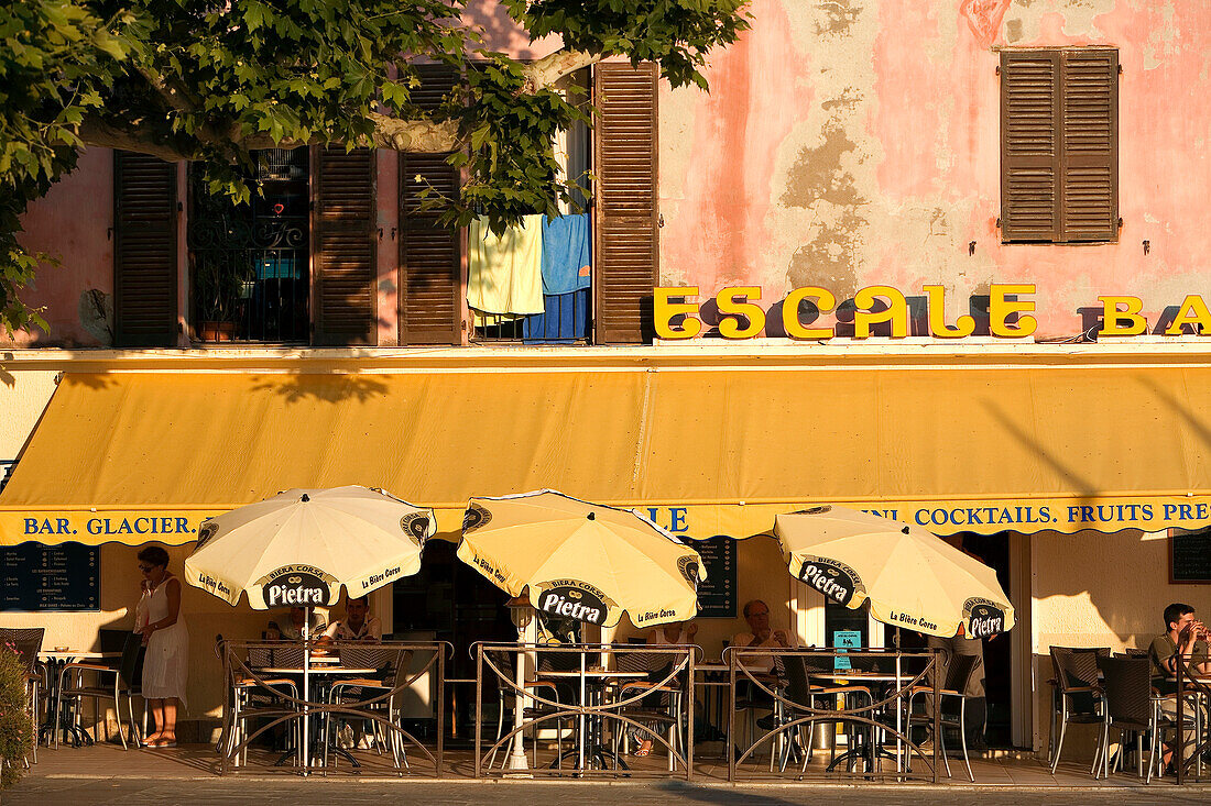 Frankreich, Haute Corse, Saint Florent, Café am Hafen