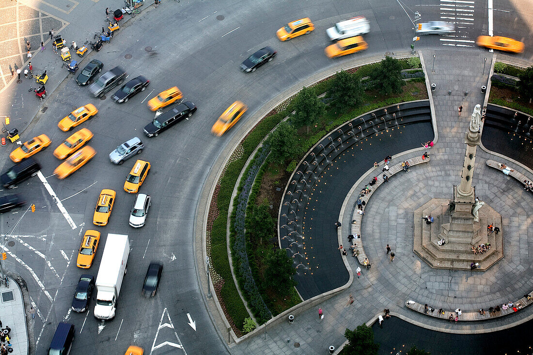 Vereinigte Staaten von Amerika, New York City, Colombus Kreis mit der Statue von Christophe Colomb vom Oriental Mandarin Hotel gesehen